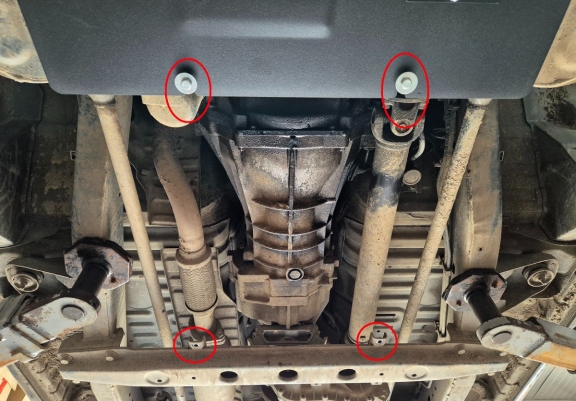 Steel gearbox skid plate for Hyundai Terracan