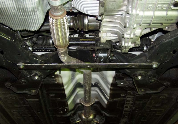 Steel skid plate for Hyundai Coupé Gk