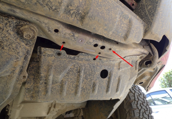 Steel skid plate for Nissan X-Trail T30