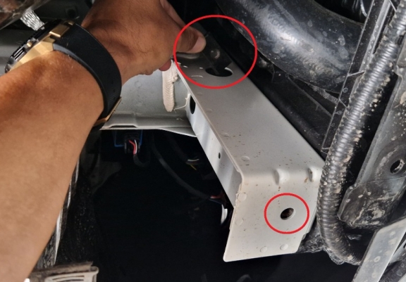 Steel skid plate for Ssangyong Torres