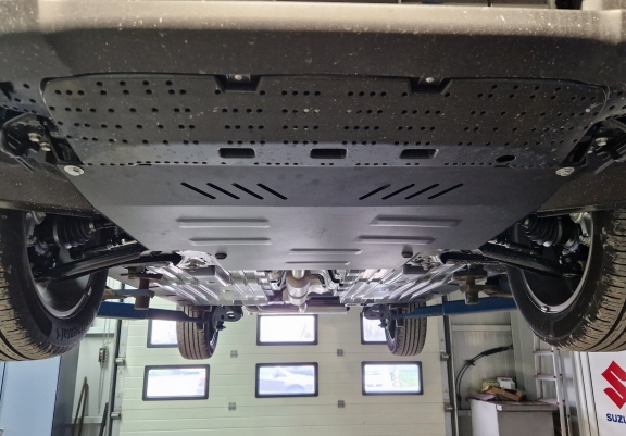 Steel skid plate for Suzuki Vitara - promotional package
