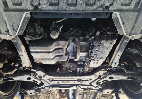Aluminum skid plate for Mitsubishi Eclipse Cross