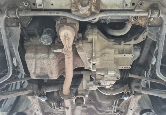 Steel skid plate for the protection of the engine and the gearbox for Suzuki Wagon R+